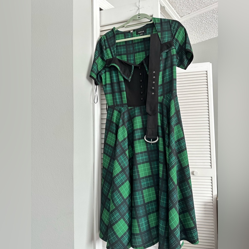 Sheen Size 8 plaid green pinup dress